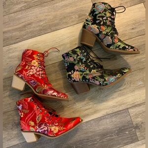 Floral Red or Black Embroidered Women's Boots. Size 41 (US 9).